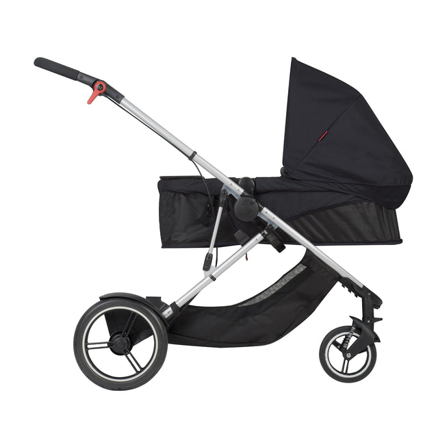 phil&teds voyager buggy in black in carrycot mode side view_black